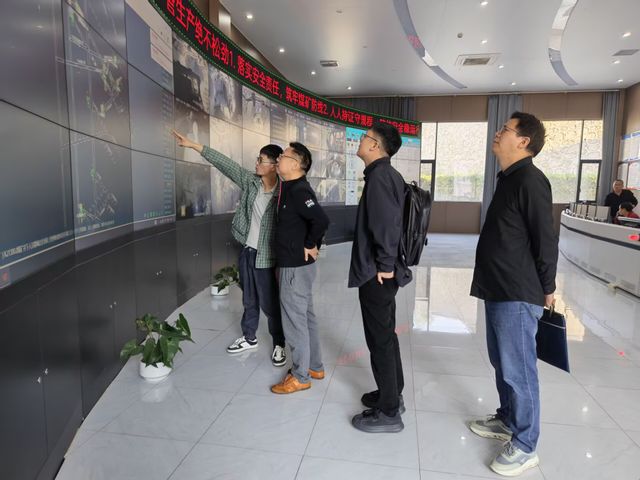 六盘水师范学院胡兴灿书记带队赴...