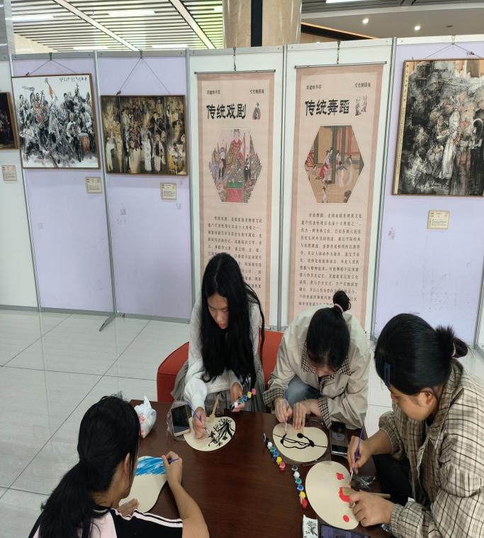 图书馆开展“五千年文脉相续”沉...